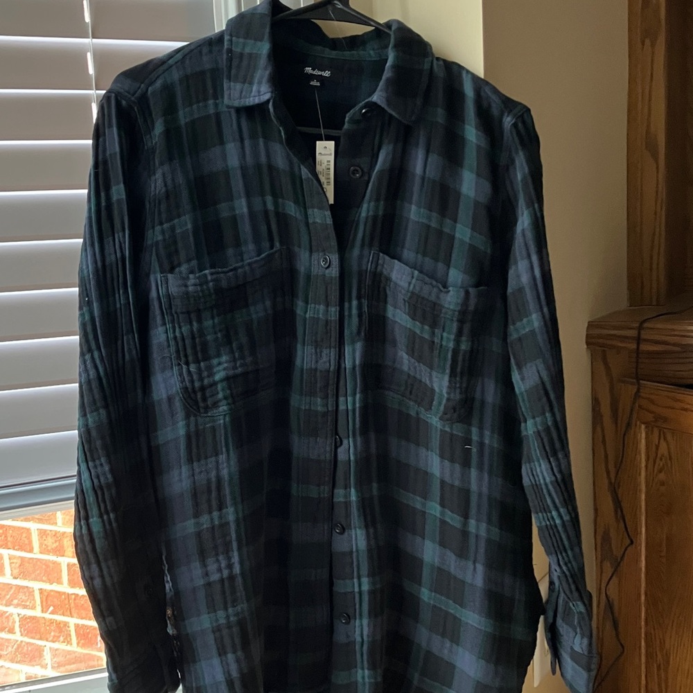 Madewell Women’s comfy plaid shirt. Perfect to layer a tee underneath